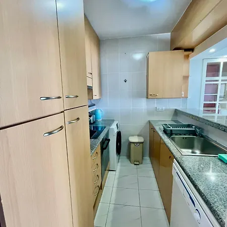 Апартаменты Sea View In Makenzy Ларнака