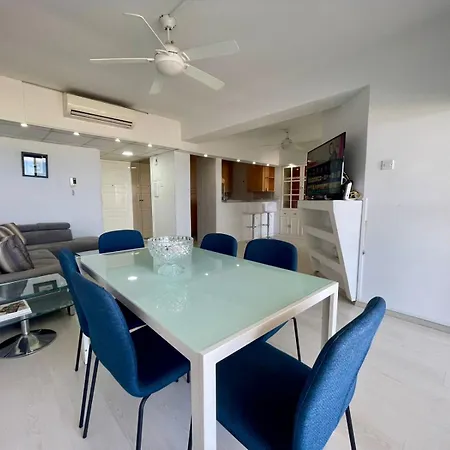 Sea View In Makenzy * Larnaka