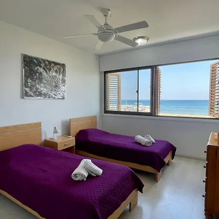 Sea View In Makenzy Apartman *