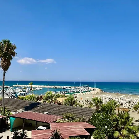 Apartment Sea View In Makenzy Larnaca