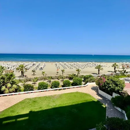 Sea View In Makenzy Apartment Larnaca