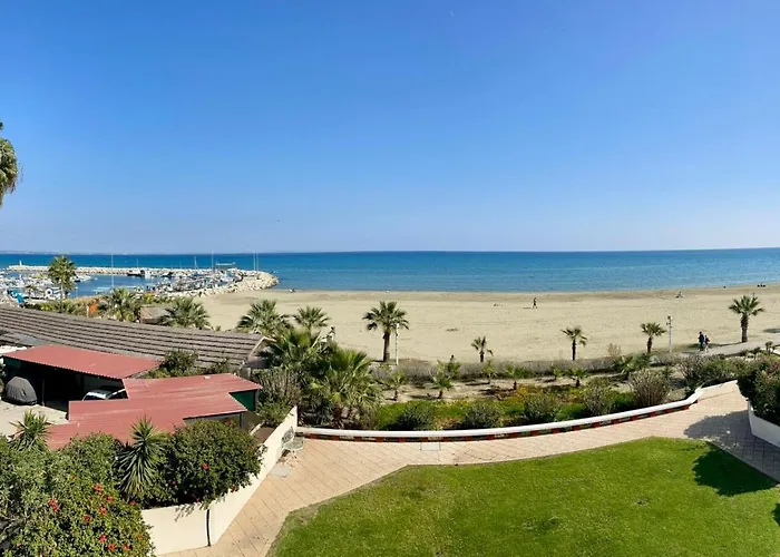 Apartamento Sea View In Makenzy Larnaca